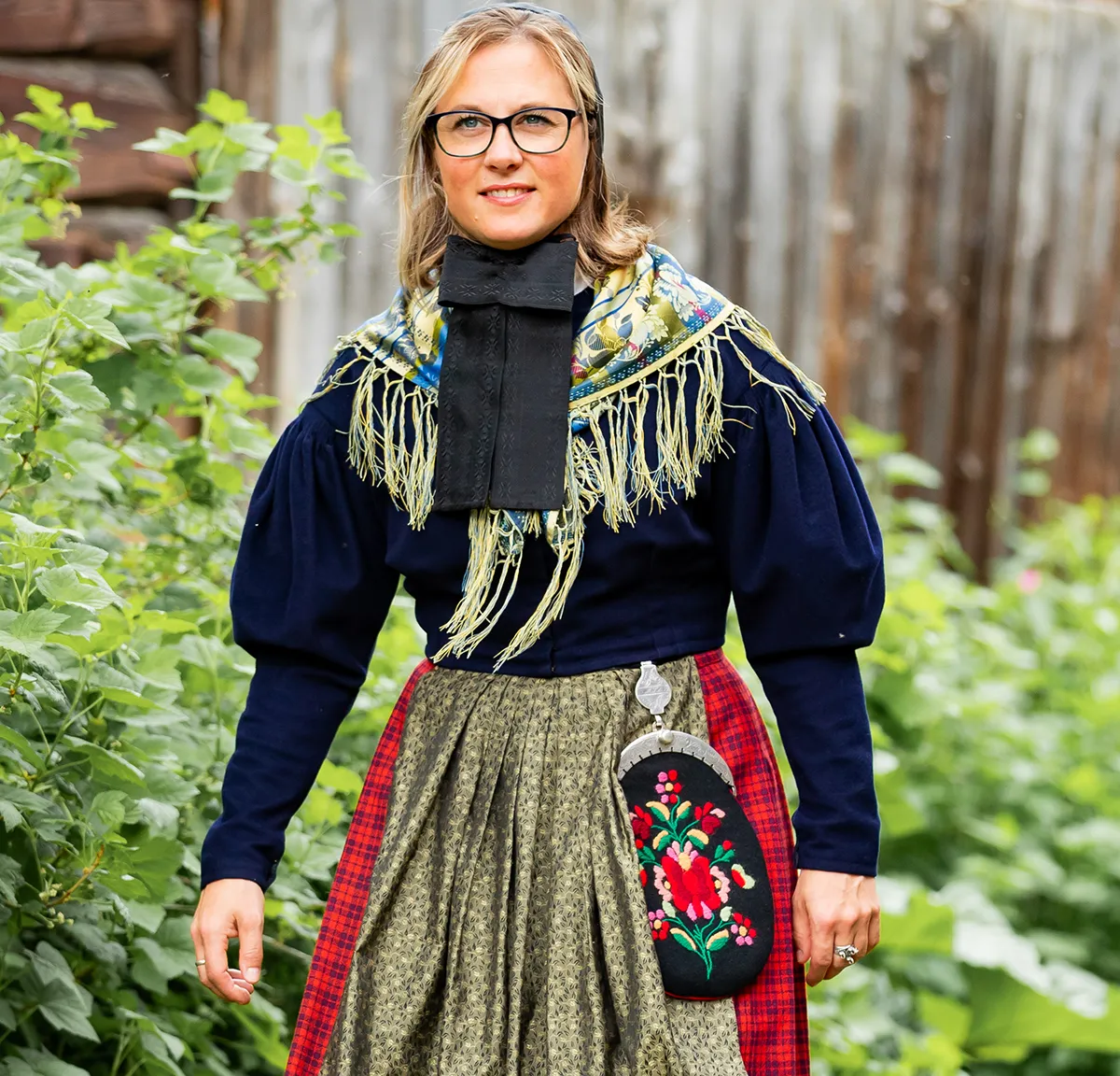 Haltdalsbunad dame trøye Trøye for Haltdalsbunad dame