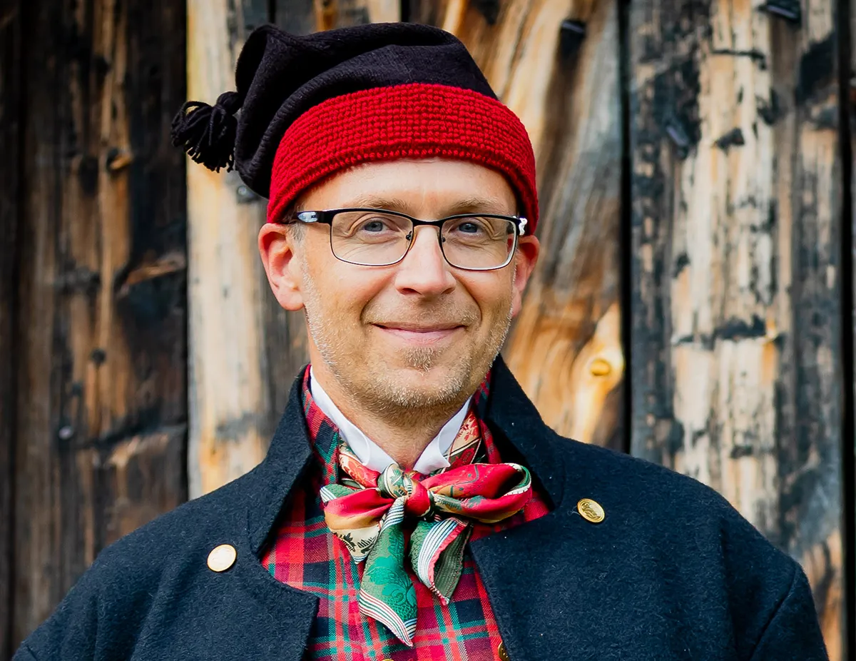 Herrebunad lue og tørkle Herrebunad lue og tørkle